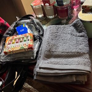Gray Towel Set of “4”/ Hershel Backpack and Essential Oil Set of 12